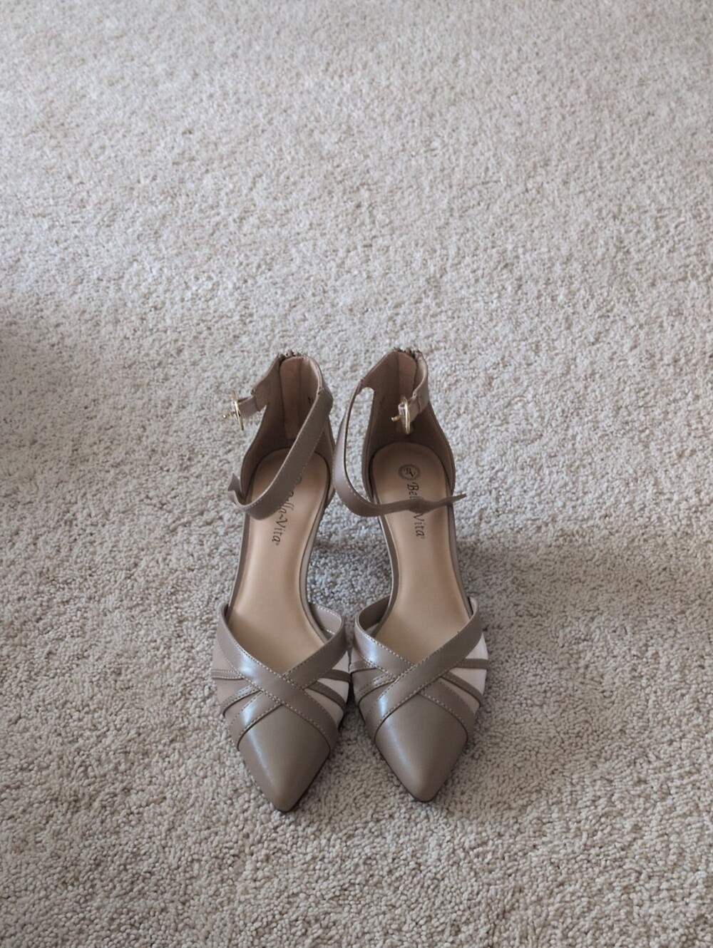 Bella Vita Malani Nude Pointed Toe Ankle Strap Pumps. 11M New With Box